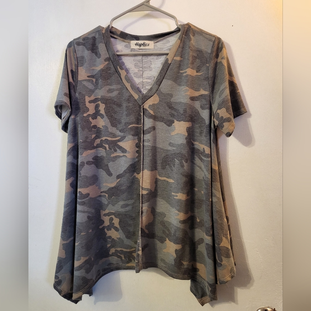 HAPTICS handkerchief camo tee